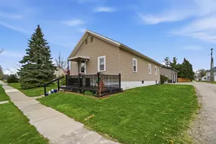 706 Buchanan St, Wapakoneta, OH 45895 - Photo 6