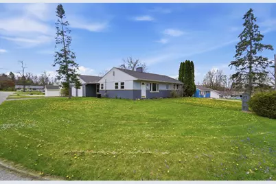 818 Brookwood Drive, Bellefontaine, OH 43311 - Photo 2
