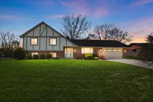 1651 N Laddie Ct, Beavercreek, OH 45432 - Photo 1