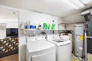 1651 N Laddie Ct, Dayton, OH 45432 - Photo 26