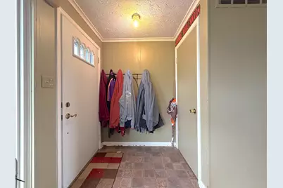 448 Ontario Avenue, Bellefontaine, OH 43311 - Photo 4