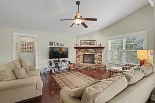 622 Willow Point Ct, Troy, OH 45373 - Photo 10