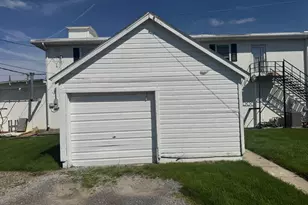 559 E Market St, Celina, OH 45822 - Photo 4
