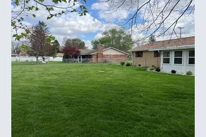 9480 N Country Club Road, Piqua, OH 45356 - Photo 8