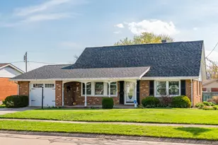 320 N Garber Dr, Tipp City, OH 45371 - Photo 2