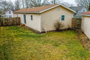 216 Carter Ave, Bellefontaine, OH 43311 - Photo 6