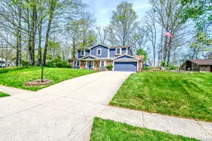2471 Beechknoll Ct, Centerville, OH 45458 - Photo 2