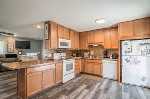 558 Bowser St, New Carlisle, OH 45344 - Photo 6