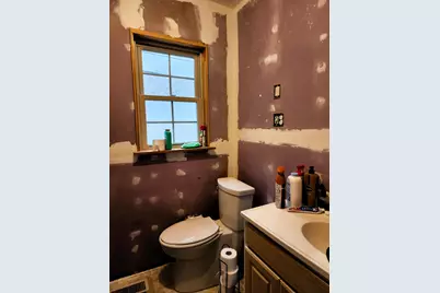 220 N Cherry Street, Saint Marys, OH 45885 - Photo 14