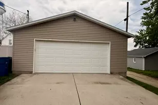 317 N Main St, Saint Marys, OH 45885 - Photo 32
