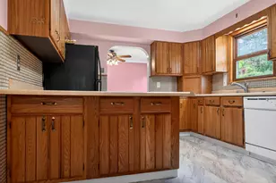 1001 N Park St, Bellefontaine, OH 43311 - Photo 8