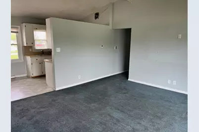 1002 Middle Street, Wapakoneta, OH 45895 - Photo 8