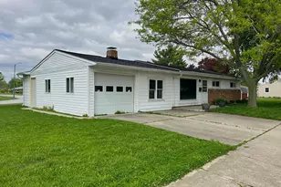 1002 Middle St, Wapakoneta, OH 45895 - Photo 4