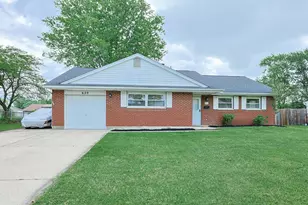 620 Bennert Dr, Vandalia, OH 45377 - Photo 2