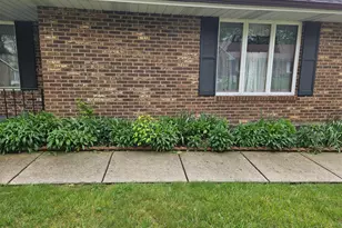 1141 W Brixton Dr, Springfield, OH 45503 - Photo 2