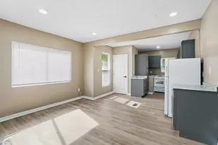 312 E Maplewood Ave, Dayton, OH 45405 - Photo 8