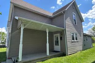 621 E Spring St, Saint Marys, OH 45885 - Photo 2