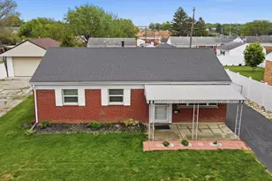 60 Quinby Ln, Dayton, OH 45432 - Photo 2