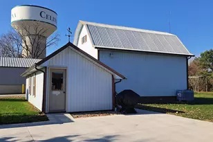 317 Summit St, Celina, OH 45822 - Photo 4