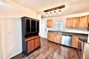 923 Burch Ave, Lima, OH 45801 - Photo 8