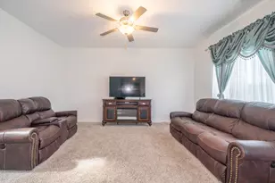 196 Riesling Dr, Englewood, OH 45322 - Photo 4