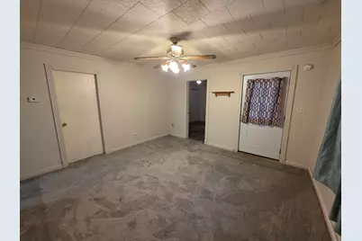 1030 Hendricks Avenue, Saint Marys, OH 45885 - Photo 4