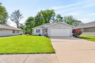 105 Birch St, Jackson Center, OH 45334 - Photo 2