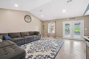 8878 Trowbridge Way, Dayton, OH 45424 - Photo 12