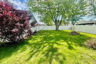 613 Fairview Dr, Coldwater, OH 45828 - Photo 6