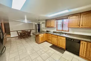 613 Fairview Dr, Coldwater, OH 45828 - Photo 12