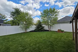 122 Foch St, Celina, OH 45822 - Photo 14