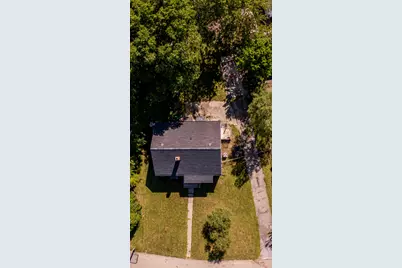 756 Alexander Drive, Dayton, OH 45403 - Photo 2