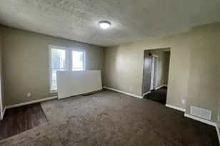 705 Michigan St, Sidney, OH 45365 - Photo 8