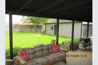 810 Bayberry Drive, New Carlisle, OH 45344 - Photo 28