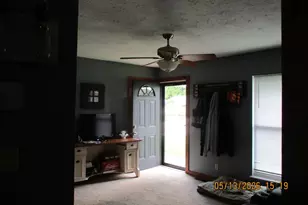810 Bayberry Dr, New Carlisle, OH 45344 - Photo 4