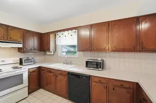 115 Barnsbury Dr, Lima, OH 45804 - Photo 12