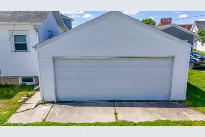 105 S Pine Street, Wapakoneta, OH 45895 - Photo 40