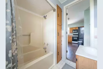 105 S Pine Street, Wapakoneta, OH 45895 - Photo 28