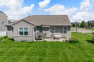 4281 Bergamot Dr, Tipp City, OH 45371 - Photo 2