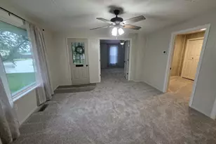 705 Oil St, Saint Marys, OH 45885 - Photo 6