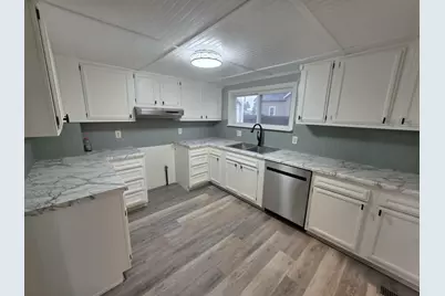705 Oil Street, Saint Marys, OH 45885 - Photo 2