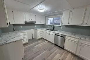 705 Oil St, Saint Marys, OH 45885 - Photo 2