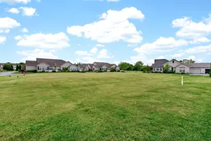7049 Creekside Cir, Fairborn, OH 45324 - Photo 48