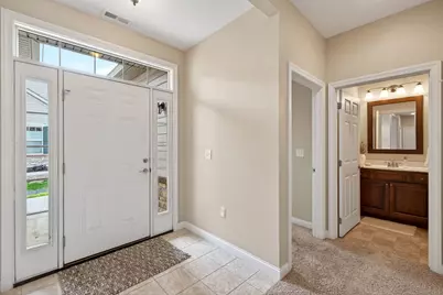 7049 Creekside Circle, Fairborn, OH 45324 - Photo 6