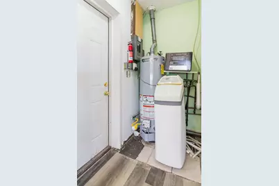 240 E Lake Street, Lakeview, OH 43331 - Photo 6