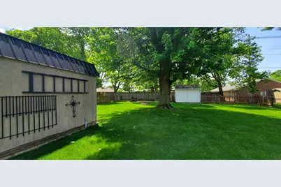 214 Orange Street, Wapakoneta, OH 45895 - Photo 18