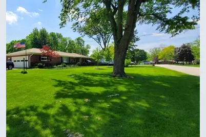 214 Orange Street, Wapakoneta, OH 45895 - Photo 2