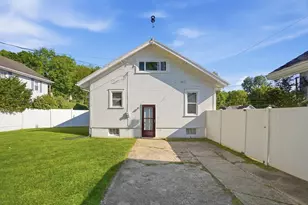 524 W Market St, Troy, OH 45373 - Photo 30