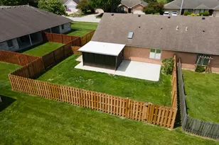 1990 Swallowtail Ct, Englewood, OH 45322 - Photo 8