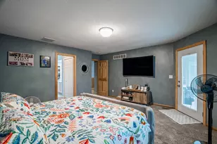 132 Village Green Dr, Sidney, OH 45365 - Photo 18